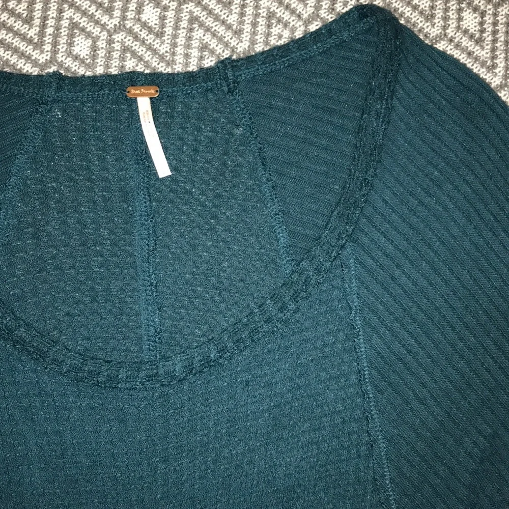 Free People Ventura Drippy Thermal Top Oversized Waffle Knit Long Sleeve Tee - Picture 4 of 8